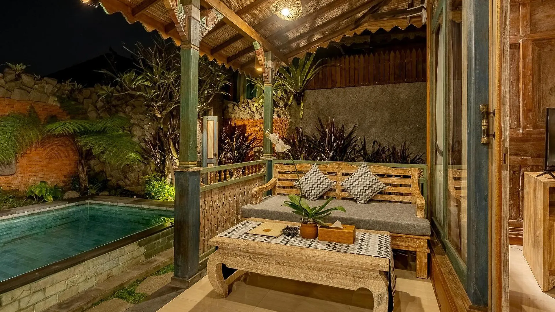 Astala Ubud Villa Indonesia
